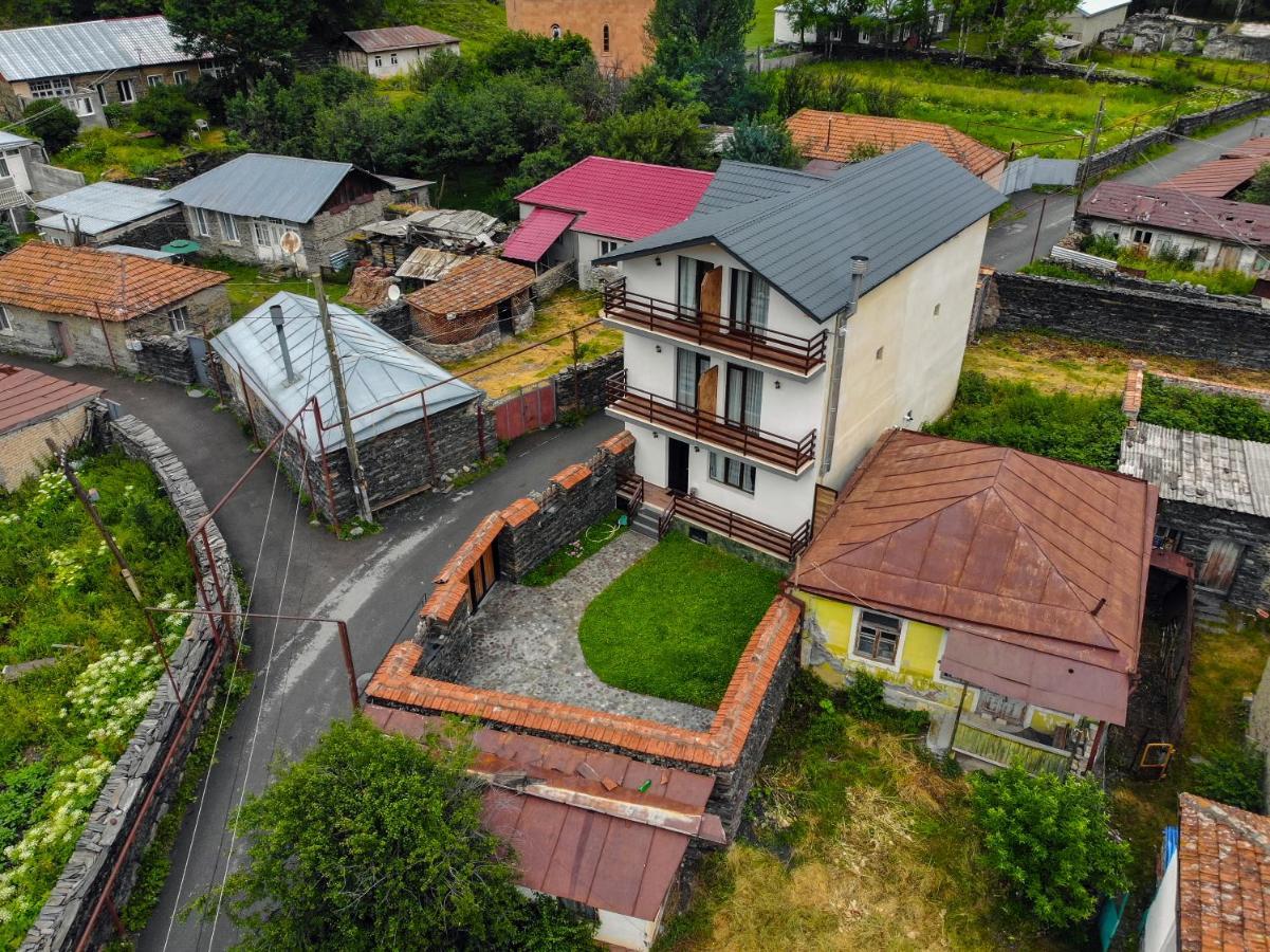 Sno Inn Kazbegi Экстерьер фото