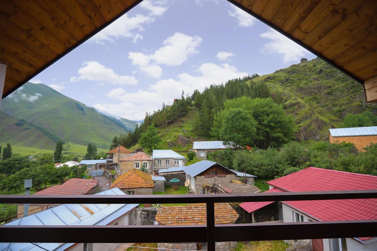 Sno Inn Kazbegi Экстерьер фото