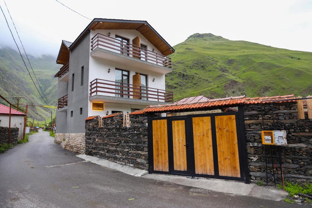 Sno Inn Kazbegi Экстерьер фото