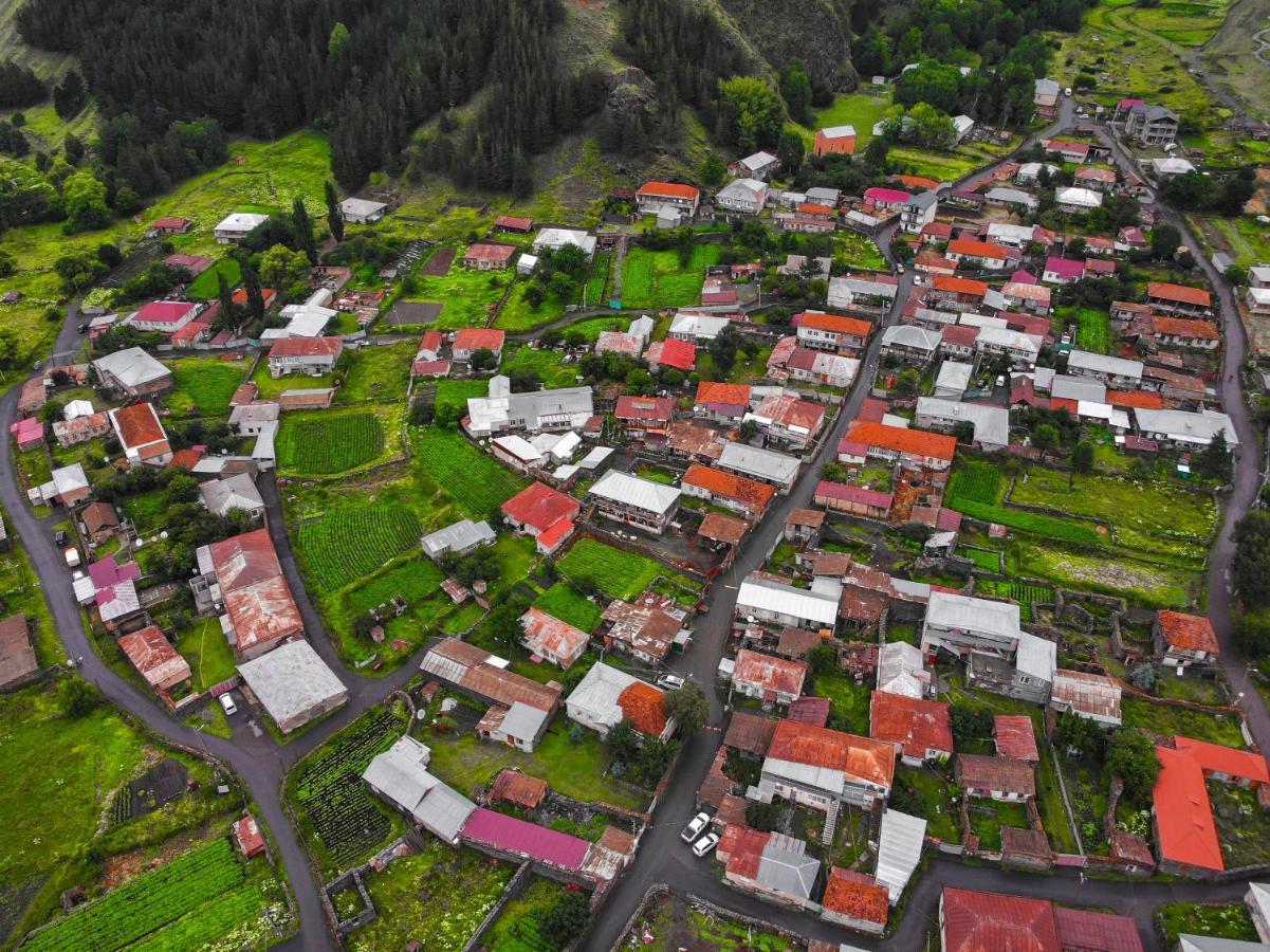 Sno Inn Kazbegi Экстерьер фото